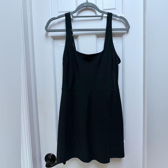 Abercrombie & Fitch Black Traveler Wrap Mini Dress - Picture 4 of 10